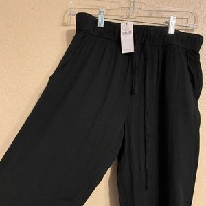 NWT A&E Flowy Pants